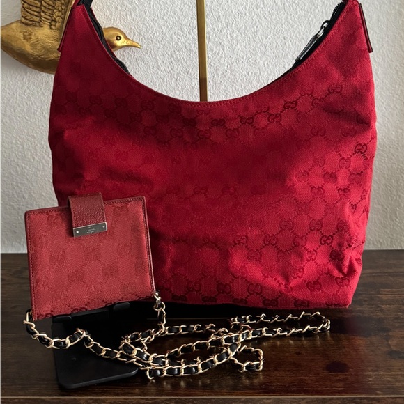 NWOT ❤️ GUCCI BUNDLE RED HOBO BAG W/COA & PRE LOVED MATCHING GG RED WALLET - Picture 3 of 11